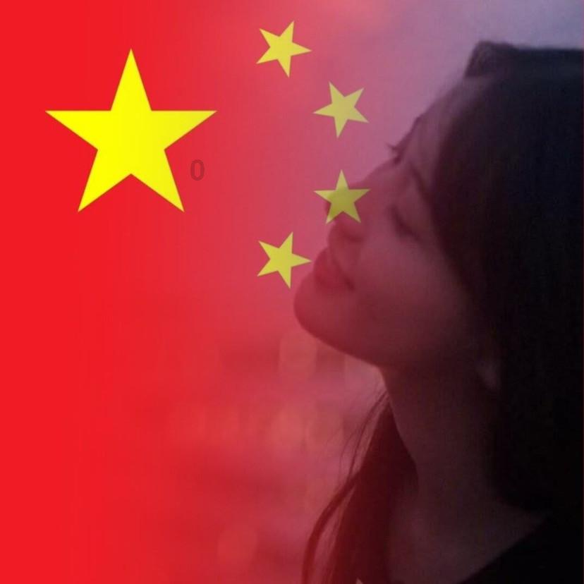 请哪位告诉我这个图是哪个动漫里的？游戏画面